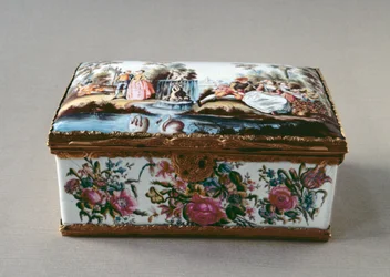 Snusdosa, c.1750 emalj med förgylld montering